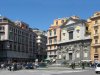 Piazza Trieste e Trento mit der Kirche San Ferdinando (© Redaktion Portanapoli.com)