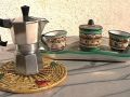 Am Golf von Neapel gibt es hübsche Keramiktassen für caffè (© Redaktion - Portanapoli.com)