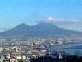 Blick auf den Vesuv von der Burg San Martino in Neapel (© Redaktion - Portanapoli.com)
