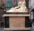 An der Piazzetta Nilo steht die 2000 Jahre alte Statue des Gottes Nil, eine der ältesten Zeitzeugen Neapels (© Luigi - Portanapoli.com)
