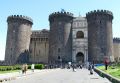 Die Burg Maschio Angioino am Hafen ist einer der vier Veranstaltungsorte (© Redaktion Portanapoli.com)