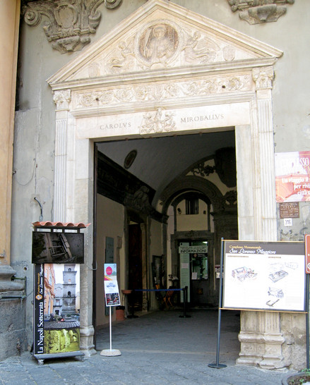 Eingang zu den Scavi San Lorenzo Maggiore