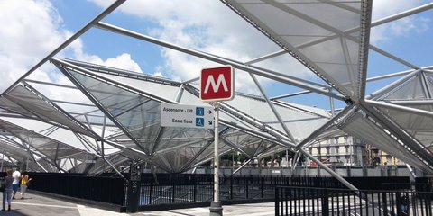 Neapel: Neu gestaltete U-Bahn-Station Hauptbahnhof