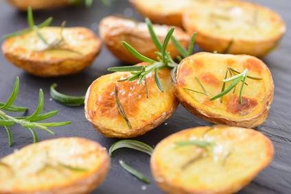 Bratkartoffeln mit Knoblauch und Rosmarin (Patate aglio e rosmarino)