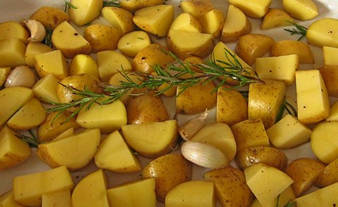 Ofenkartoffeln mit Rosmarin (Patate al forno con rosmarino)