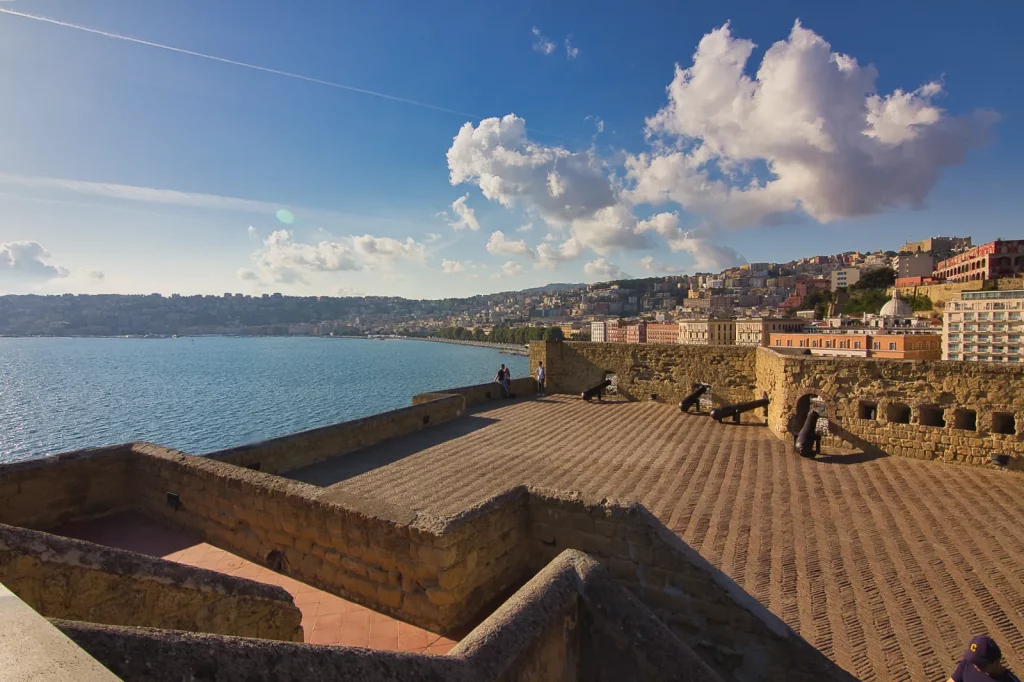 Ausblick vom Dach des Castel dell'Ovo in Neapel