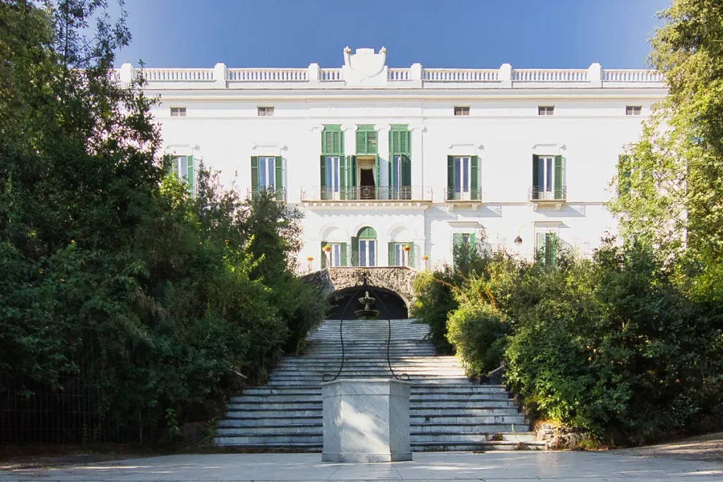 Die Villa Floridiana im gleichnamigen Park birgt ein Keramikmuseum