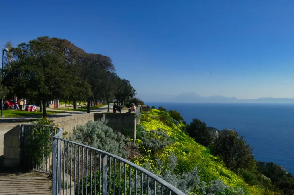 Panoramablick vom Parco Virgiliano in Neapel